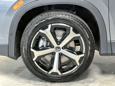 New 2026 Volkswagen Tiguan SE image 24