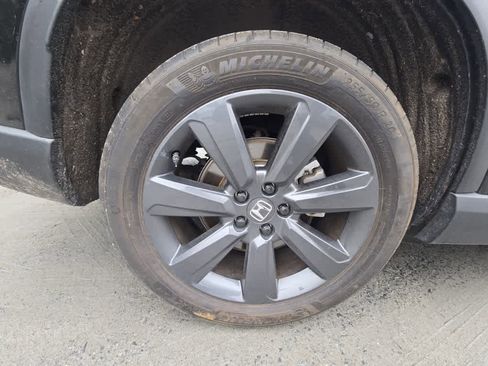 Used 2023 Honda Pilot Sport image 12