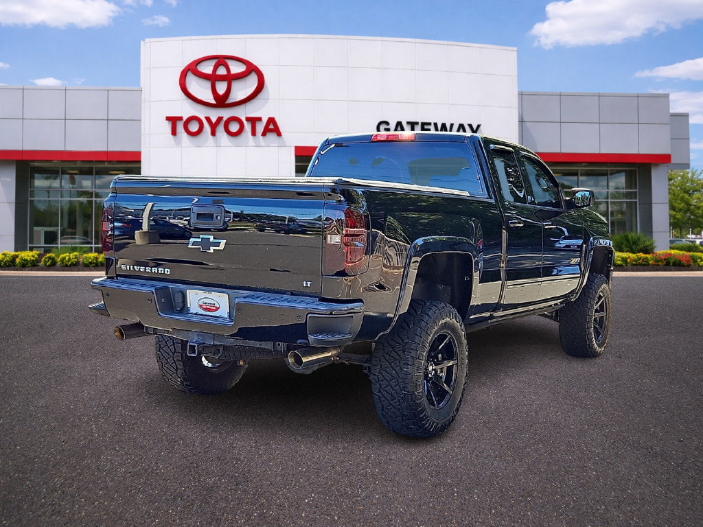 Used 2015 Chevrolet Silverado 1500 LT w/ Midnight Edition AWD/4WD image 4