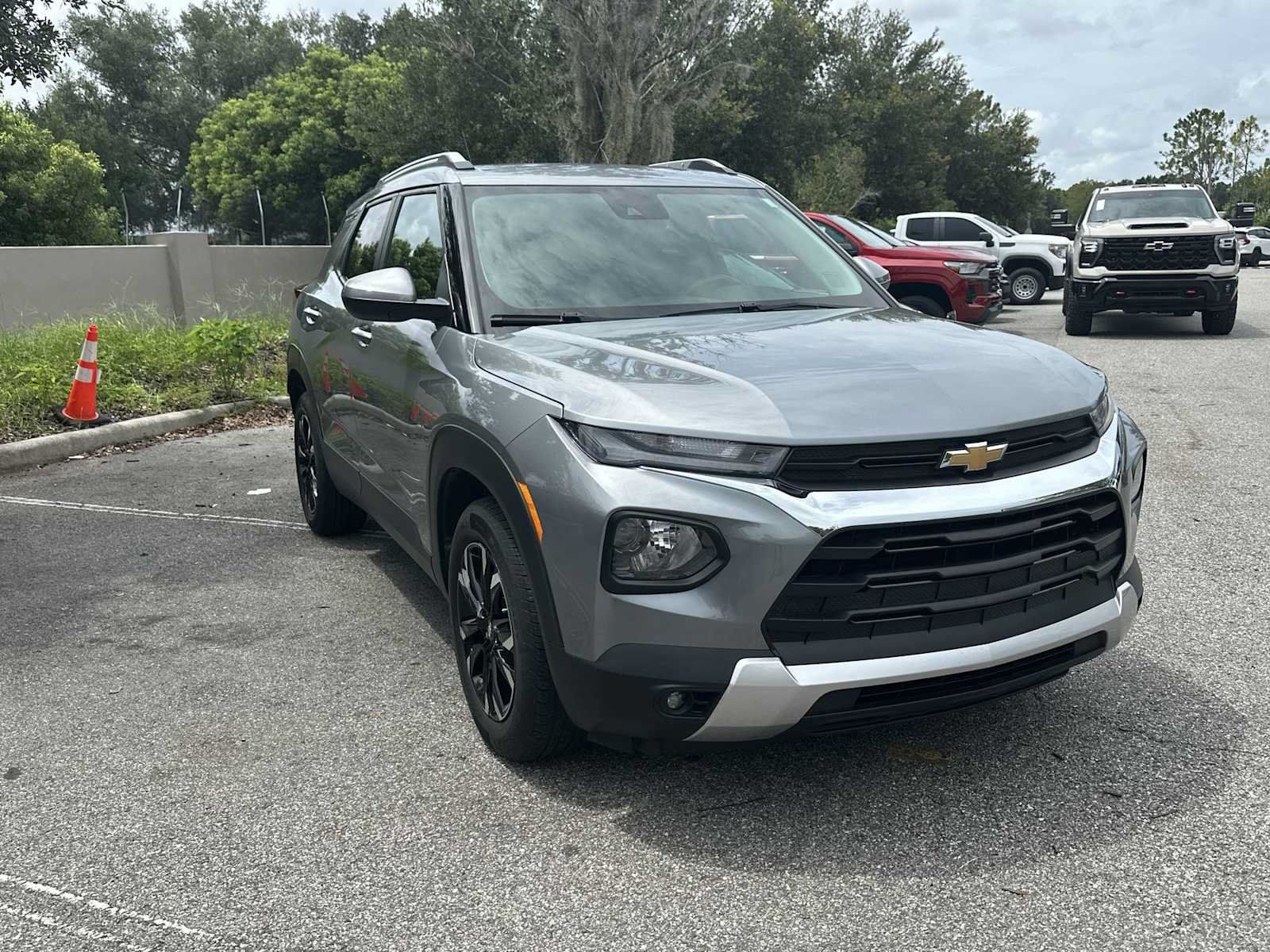 Certified 2023 Chevrolet TrailBlazer LT w/ Convenience Package FWD image 8