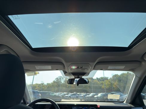 New 2026 Nissan Kicks SV w/ SV Premium Package image 29