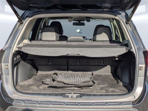 Used 2019 Subaru Forester Limited image 13