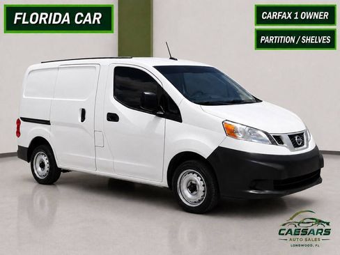 Used 2020 Nissan NV200 S FWD image 1