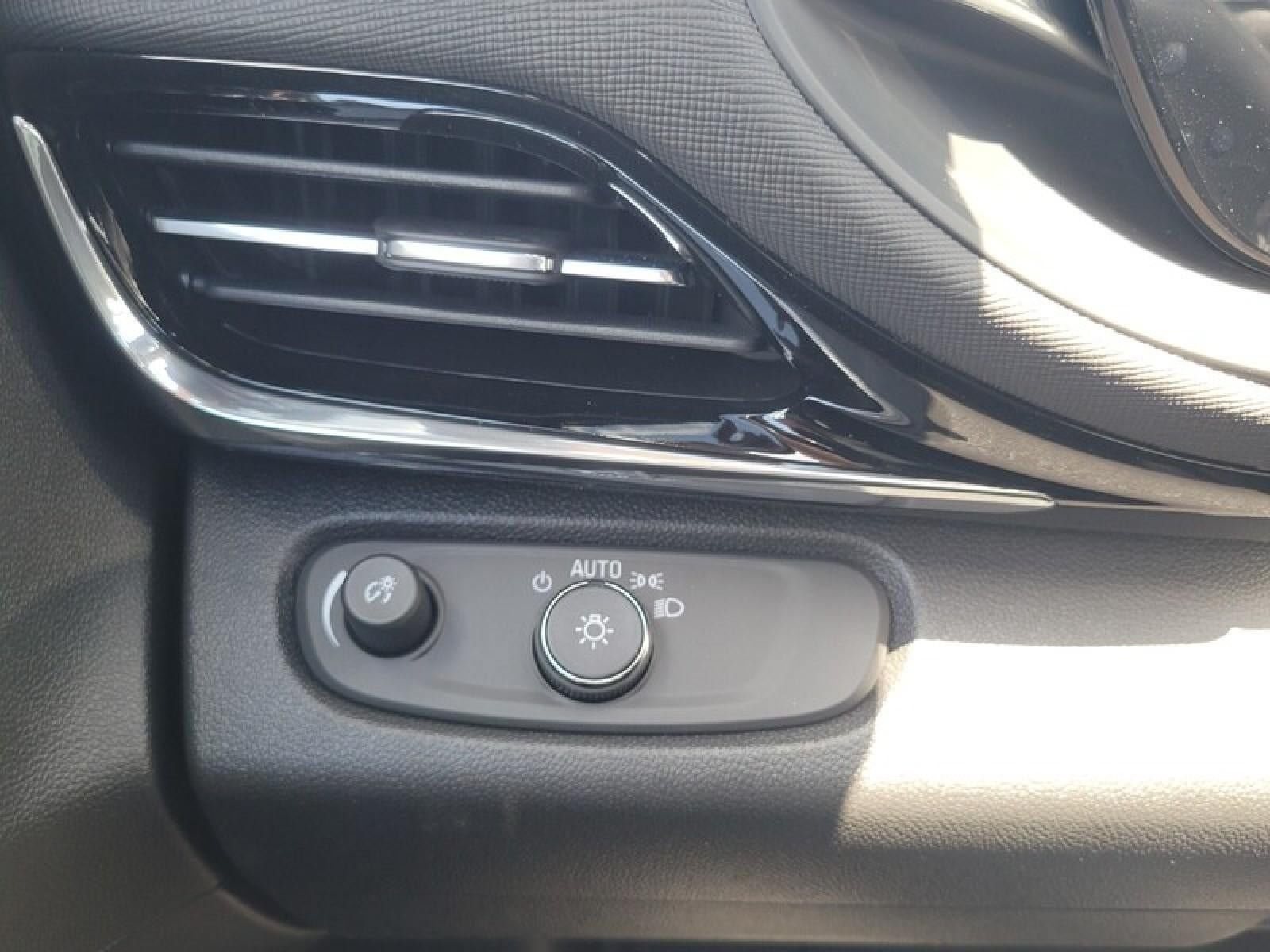 New 2026 Buick Envista Sport Touring w/ Convenience I Package FWD image 20