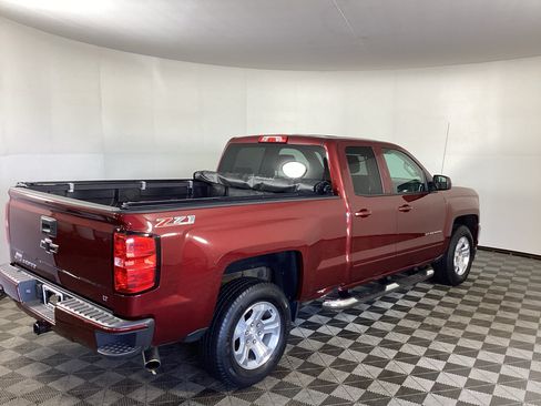 Used 2017 Chevrolet Silverado 1500 LT w/ All Star Edition AWD/4WD image 2