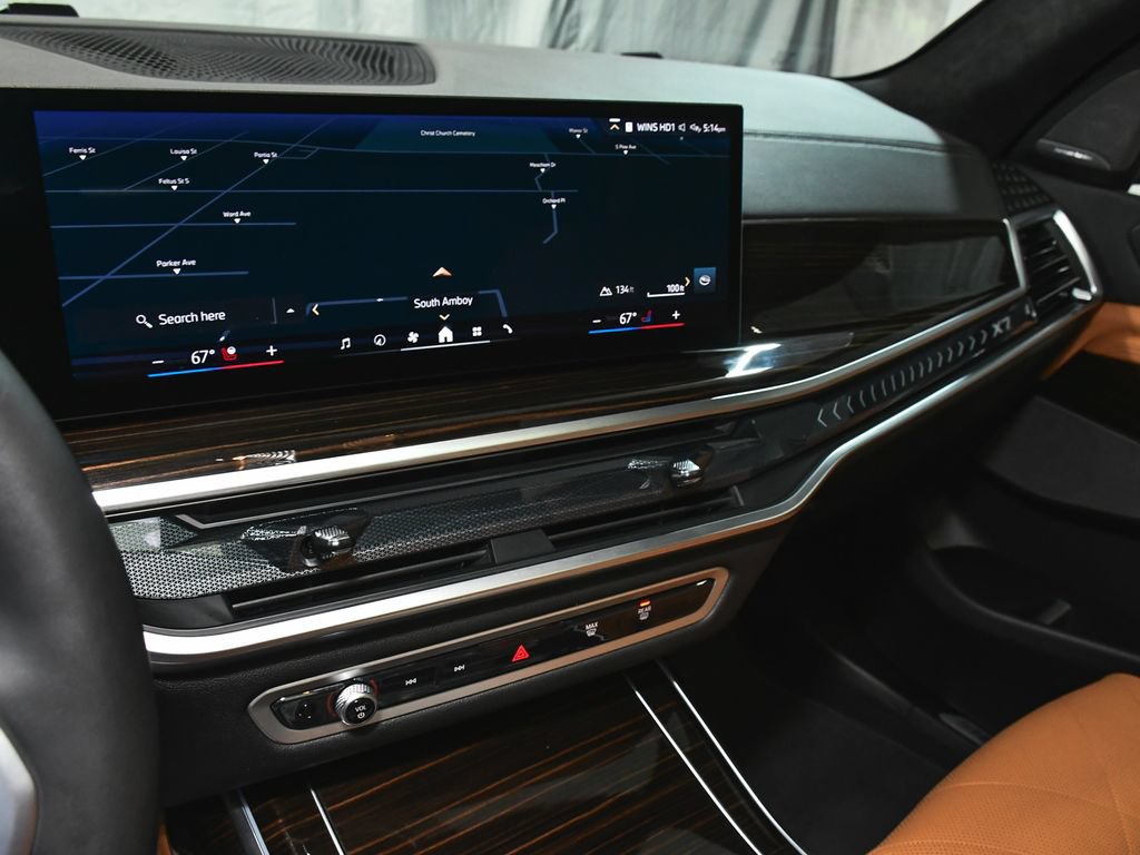 Used 2026 BMW X7 xDrive40i AWD/4WD image 43