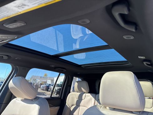 New 2025 Jeep Grand Cherokee Limited image 10