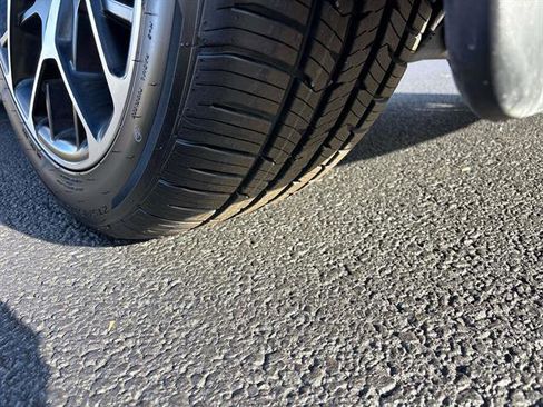 Used 2022 Jeep Grand Cherokee Summit image 8