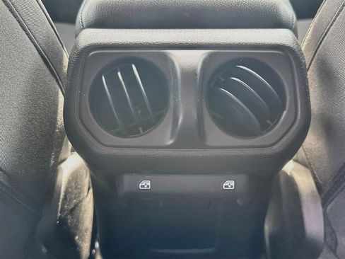 Certified 2023 Jeep Wrangler Unlimited w/ Cold Weather Group AWD/4WD image 28