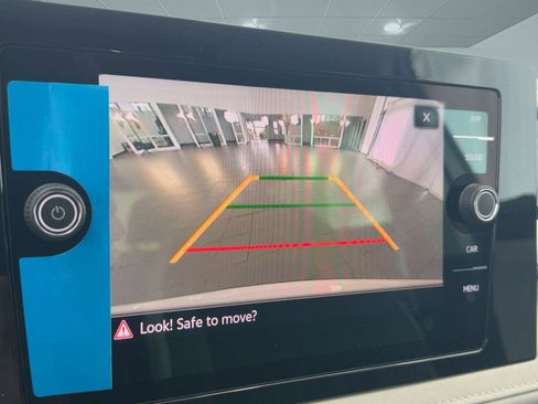 New 2026 Volkswagen Taos SE image 35