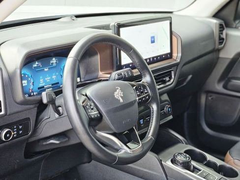 Used 2025 Ford Bronco Sport Outer Banks w/ Outer Banks Tech Package+ AWD/4WD image 12