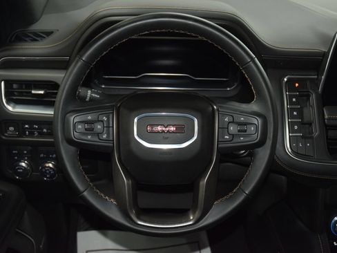 Used 2024 GMC Yukon AT4 AWD/4WD image 38