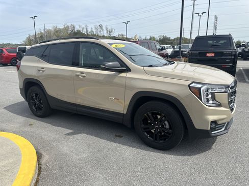 Used 2023 GMC Terrain AT4 w/ Infotainment Package II image 5