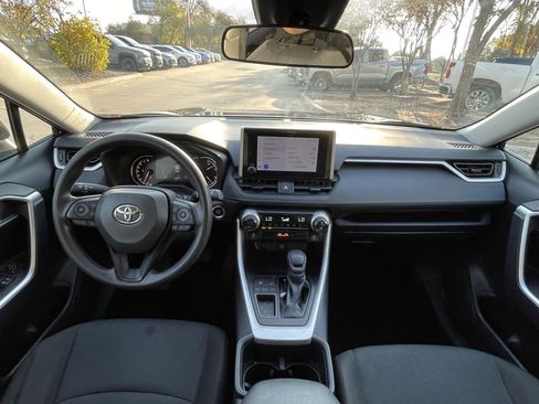 Used 2023 Toyota RAV4 XLE image 10