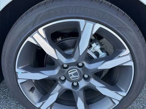 Used 2025 Honda Civic Sport Touring image 7