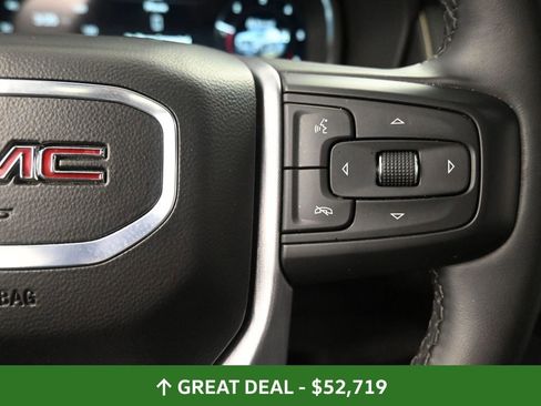 Used 2024 GMC Yukon XL SLT AWD/4WD image 37