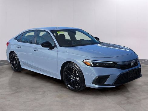 Certified 2024 Honda Civic Sport image 3