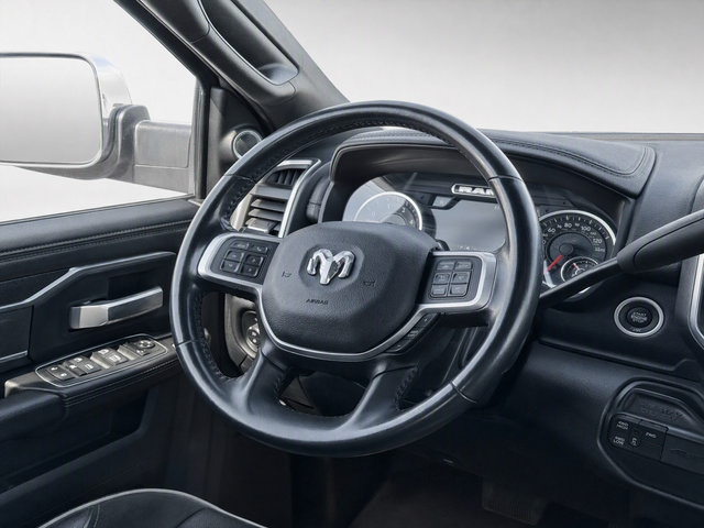 Used 2022 RAM 3500 Laramie AWD/4WD image 18