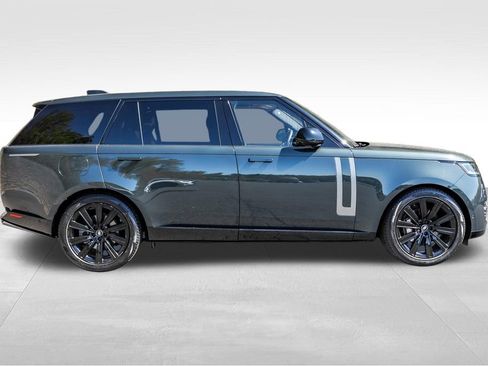 Used 2023 Land Rover Range Rover Long Wheelbase SE AWD/4WD image 3