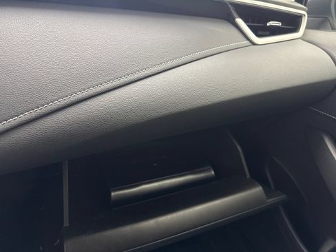 Used 2022 Toyota Corolla SE FWD image 32