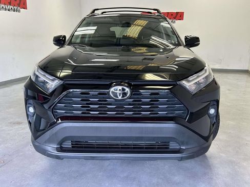 Used 2022 Toyota RAV4 XLE Premium FWD image 8