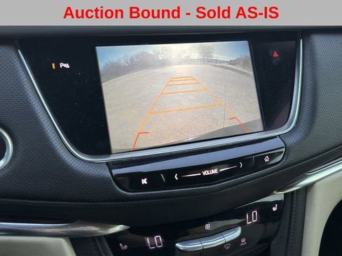 Used 2017 Cadillac XT5 Luxury w/ Driver Awareness Package image 19