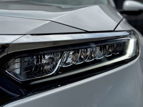 Used 2018 Honda Accord EX-L image 19