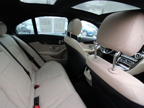Used 2018 Mercedes-Benz C 300 Sedan image 23