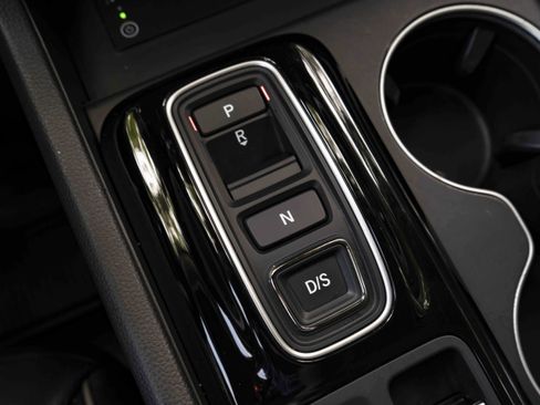 Used 2025 Honda Pilot Elite image 30