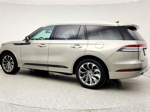Used 2023 Lincoln Aviator Grand Touring w/ Equipment Group 301A AWD/4WD image 7
