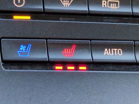 Used 2020 Lincoln Nautilus Reserve image 24