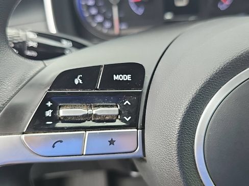 Used 2024 Hyundai Santa Cruz SE AWD/4WD image 10