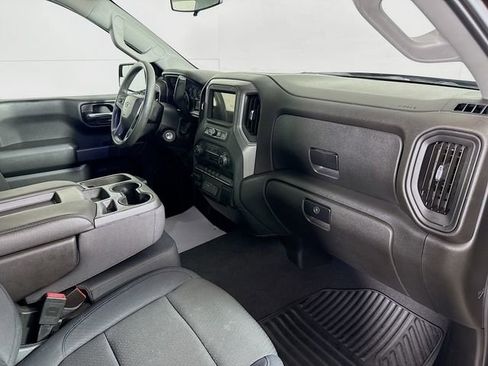 Used 2019 Chevrolet Silverado 1500 Custom Trail Boss w/ Custom Convenience Package AWD/4WD image 28