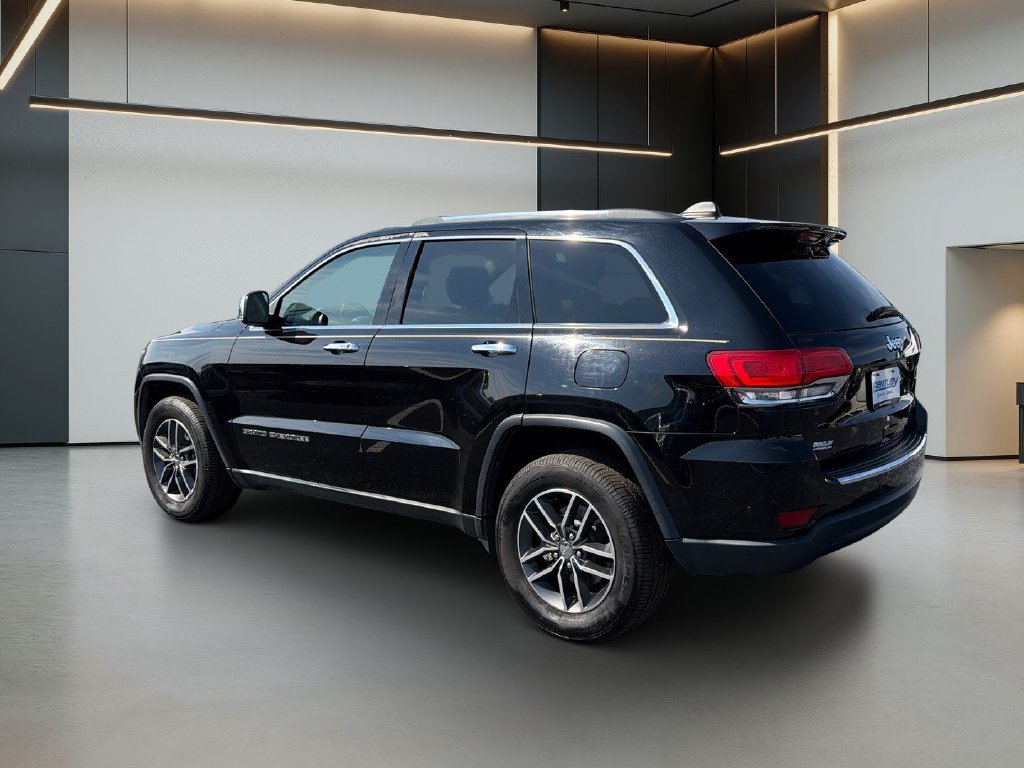 Used 2017 Jeep Grand Cherokee Limited w/ Luxury Group II RWD image 3
