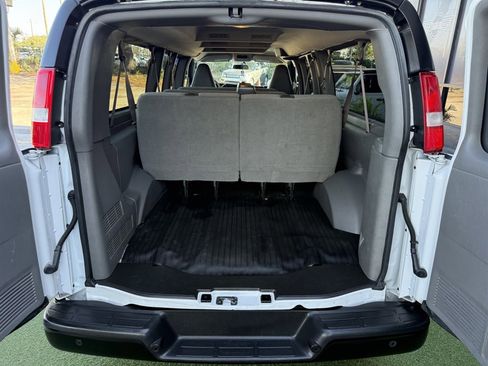 Used 2023 Chevrolet Express 3500 LS RWD image 25