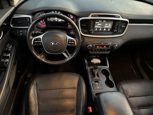 Used 2019 Kia Sorento EX image 22
