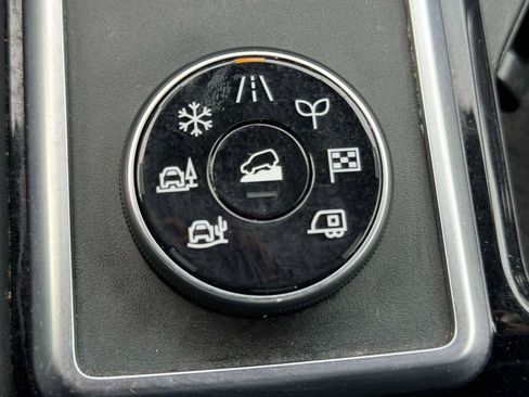 Used 2023 Nissan Pathfinder Platinum w/ Lighting Package (N93) image 25