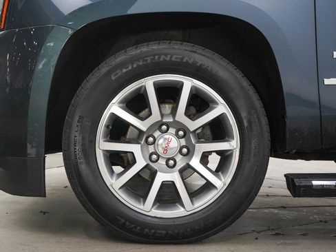 Used 2020 GMC Yukon Denali w/ Open Road Package AWD/4WD image 32
