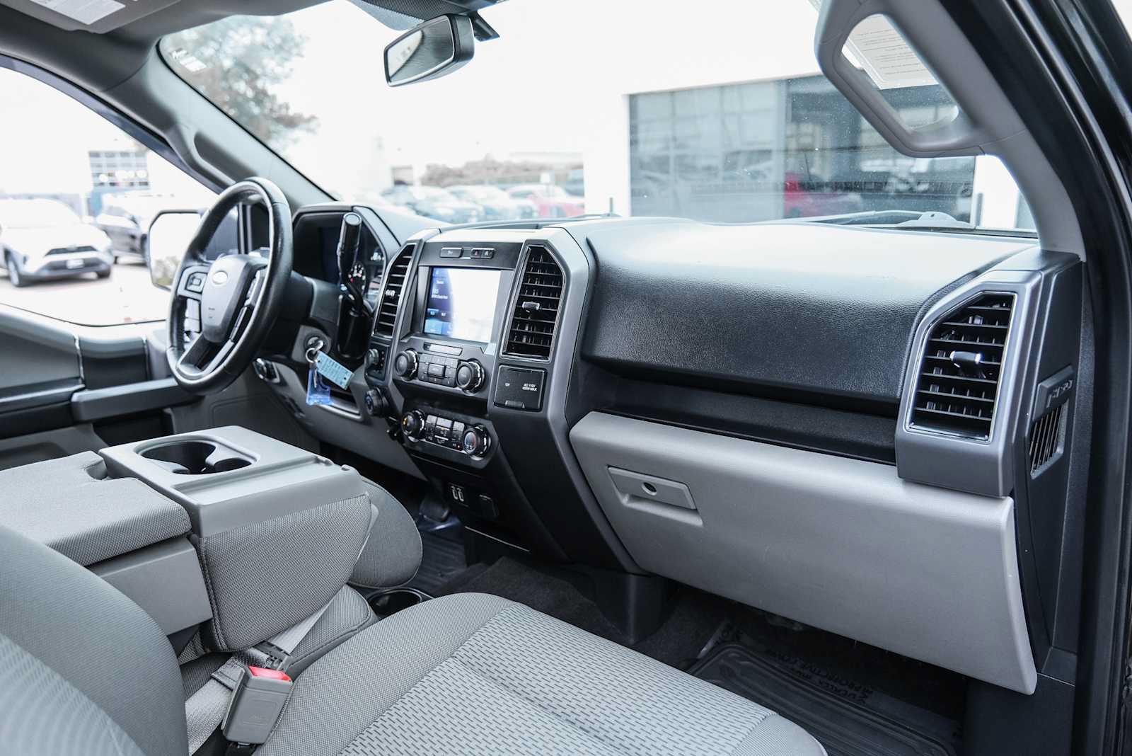 Used 2020 Ford F150 XLT w/ Equipment Group 302A Luxury AWD/4WD image 25