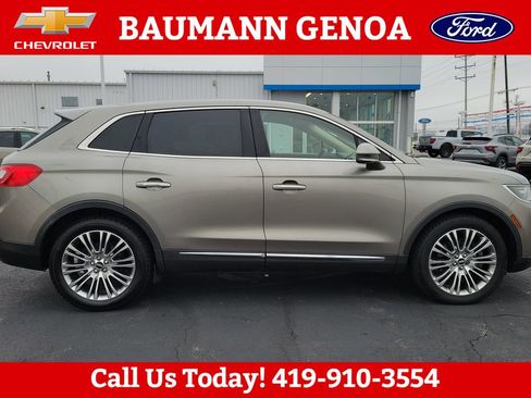 Used 2017 Lincoln MKX Reserve w/ Lincoln MKX Climate Package AWD/4WD image 7