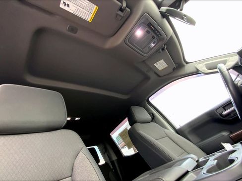 Used 2020 Chevrolet Silverado 1500 LT w/ Texas Edition image 14