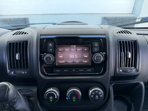 Used 2021 RAM ProMaster 2500 w/ Convenience Group image 16