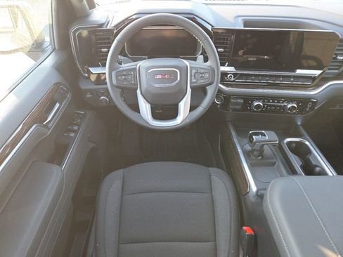 New 2026 GMC Sierra 1500 Elevation image 29