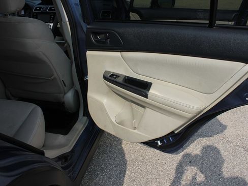 Used 2015 Subaru Crosstrek 2.0i Premium image 39