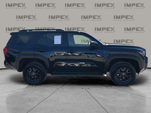 Used 2025 Toyota 4Runner SR5 image 6