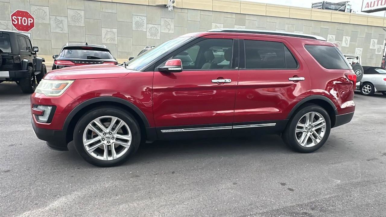 Used 2017 Ford Explorer Limited FWD image 12
