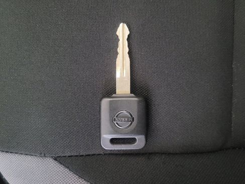 Used 2025 Nissan Versa S w/ Trunk Package image 32