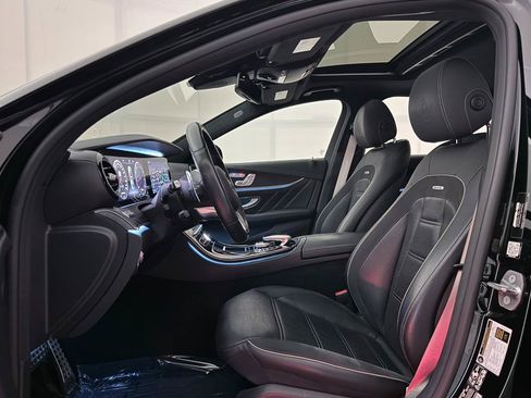 Used 2018 Mercedes-Benz E 63 AMG S image 21