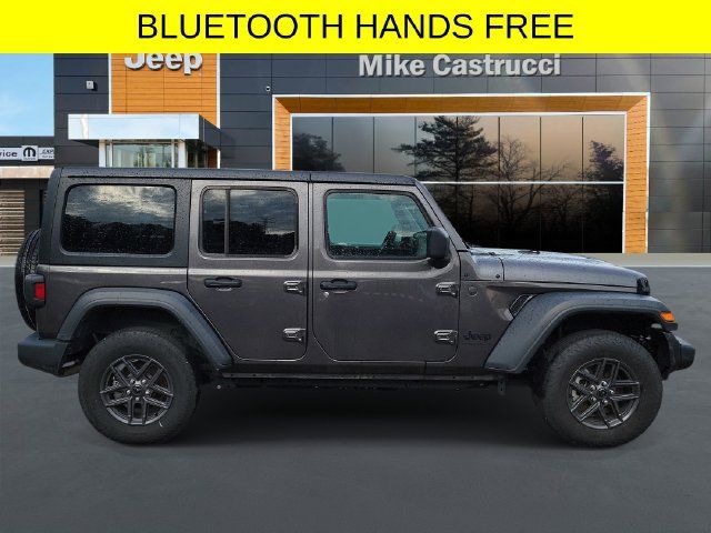 Used 2025 Jeep Wrangler Unlimited Sport AWD/4WD image 3