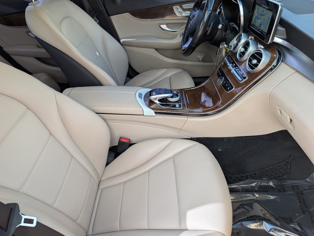 Used 2016 Mercedes-Benz C 300 4MATIC Sedan image 12